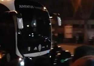Juventus otobüsüne patlayıcı madde attılar