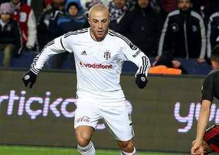Beşiktaşlı futbolcu Gökhan Töre'den kötü haber