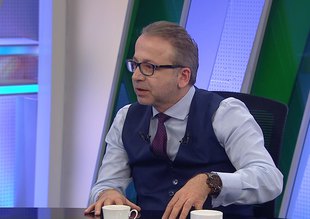 Zeki Uzundurukan: Türk futbolunun canına okuyorlar