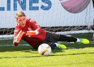 Muslera antrenmanı yarıda bıraktı!