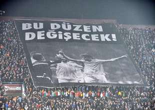 Trabzonsporlu futbolculardan protesto