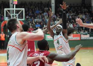 Banvit, turnuvaya veda etti
