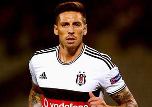 Jose Sosa'ya izin çıktı
