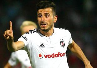 Oğuzhan'a çifte kanca!
