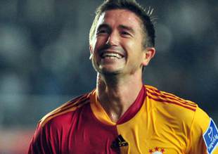 2 yardımcıdan biri Kewell