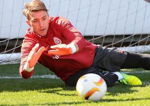 Muslera: Ayrılmayı düşünmüyorum