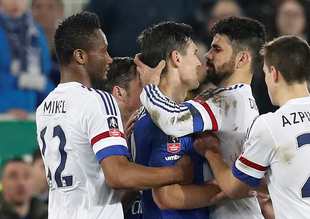 Everton Chelsea'yi eledi