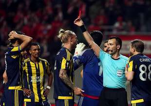 Fenerbahçe hakem kurbanı