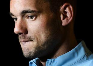 Sneijder 3 hafta yok!