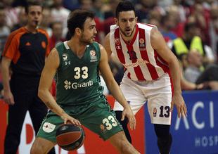 Darüşşafaka, Anadolu Efes'e çalıştı