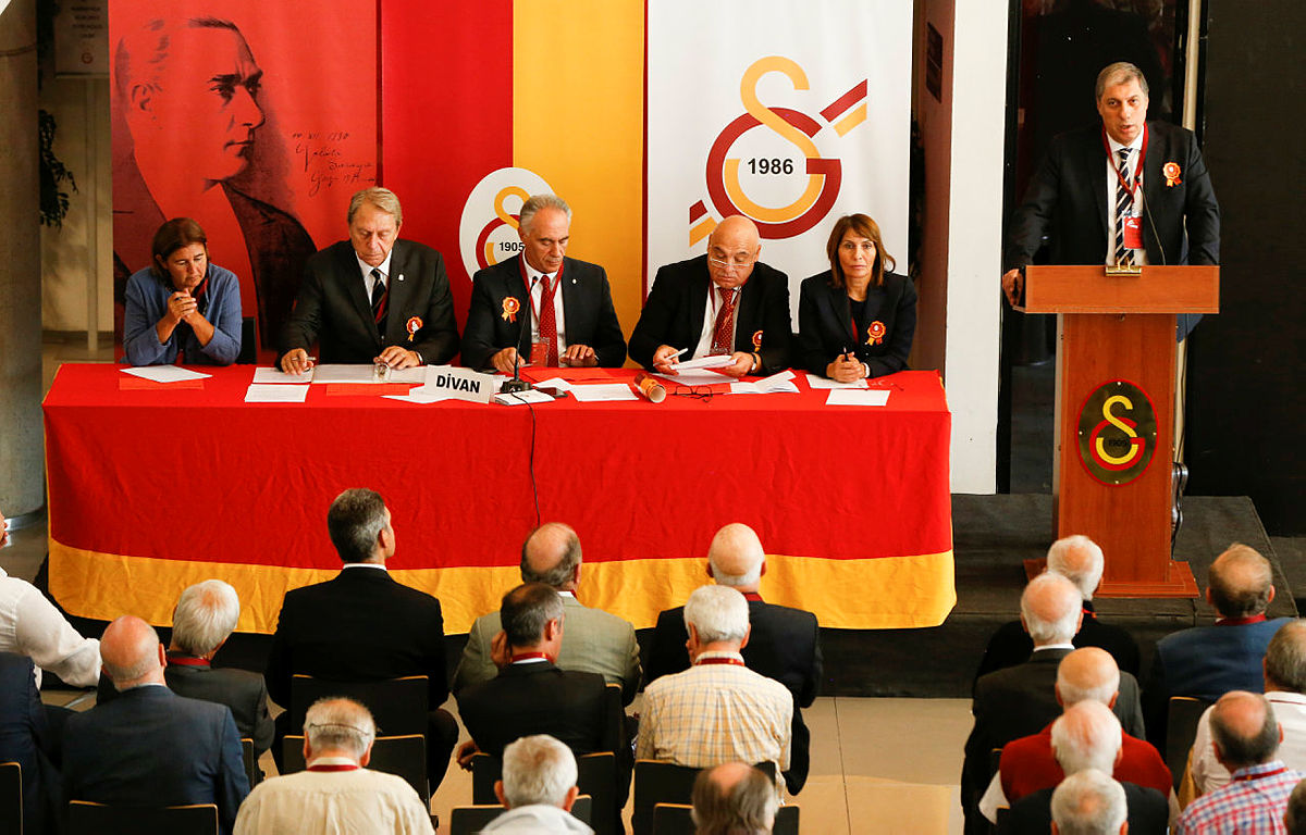 Galatasaraylı Sporcular Derneğinin seçimi: Levent Nazifoğlu yeniden başkan - 1