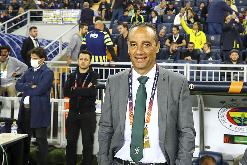 aSpor: AEK Larnaca'nın hocası Luis Oltra'dan Jorge Jesus'a övgü: Tecrübesini konuşturdu