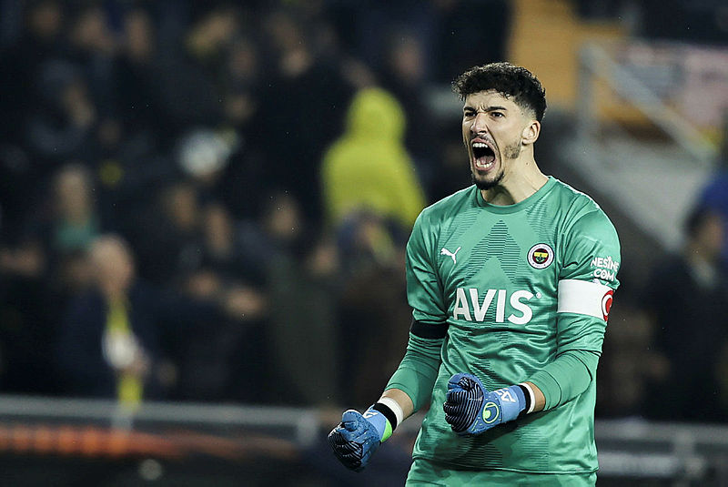 aSpor: Fenerbahçe Altay Bayındır ile sözleşme uzattı
