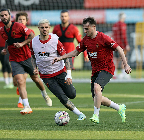 aSpor: Galatasaray'da 20 futbolcunun ilk şampiyonluk heyecanı