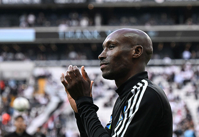 aSpor: Atiba Hutchinson'dan futbolu bırakma kararı