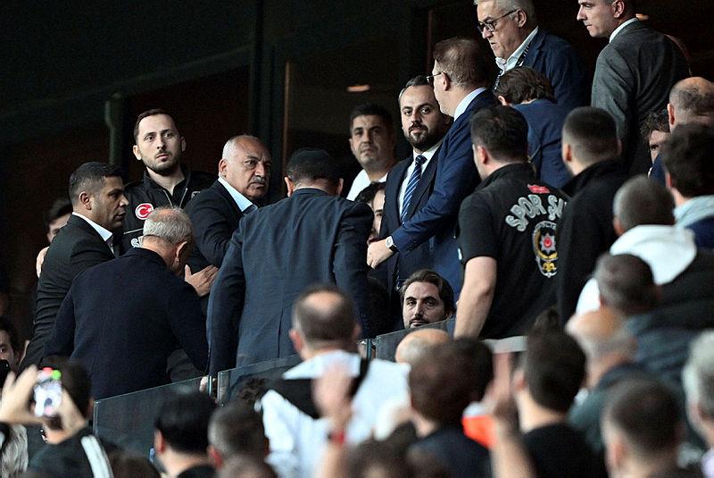 aSpor: TFF Başkanı Mehmet Büyükekşi Beşiktaş maçının devre arasında stattan ayrıldı