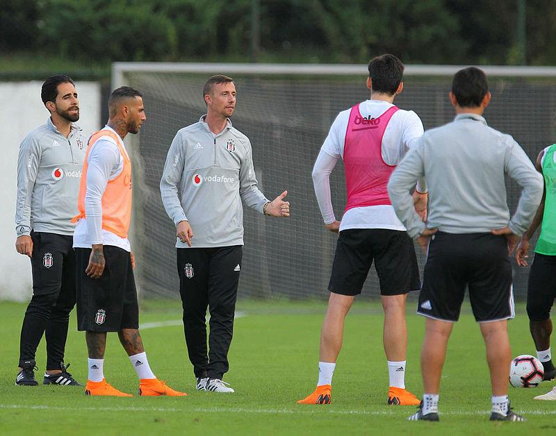 aSpor: Guti'den Burak Yılmaz paylaşımı! Galatasaray - Beşiktaş