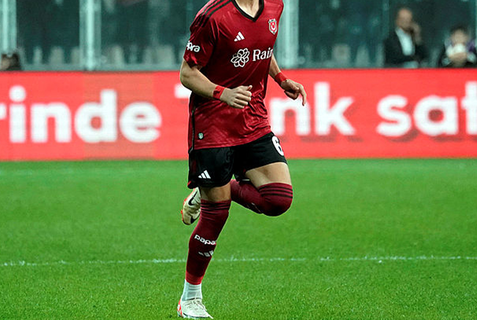 aSpor: Beşiktaş genç oyuncu Yakup Arda Kılıç ile sözleşme imzaladı