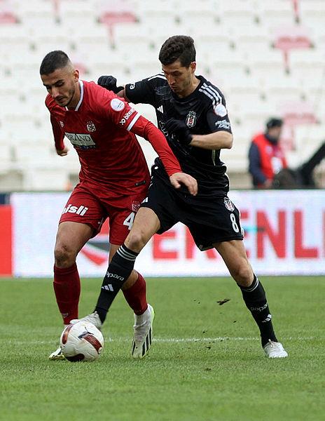 aSpor: Beşiktaş'ın penaltısı VAR'a takıldı! İşte o pozisyon