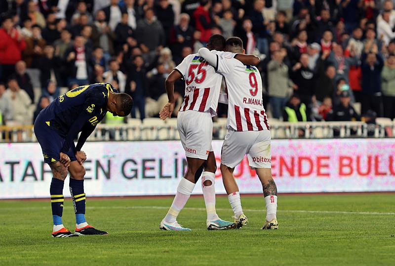 aSpor: EMS Yapı Sivasspor 2- 2 Fenerbahçe (MAÇ SONUCU - ÖZET)