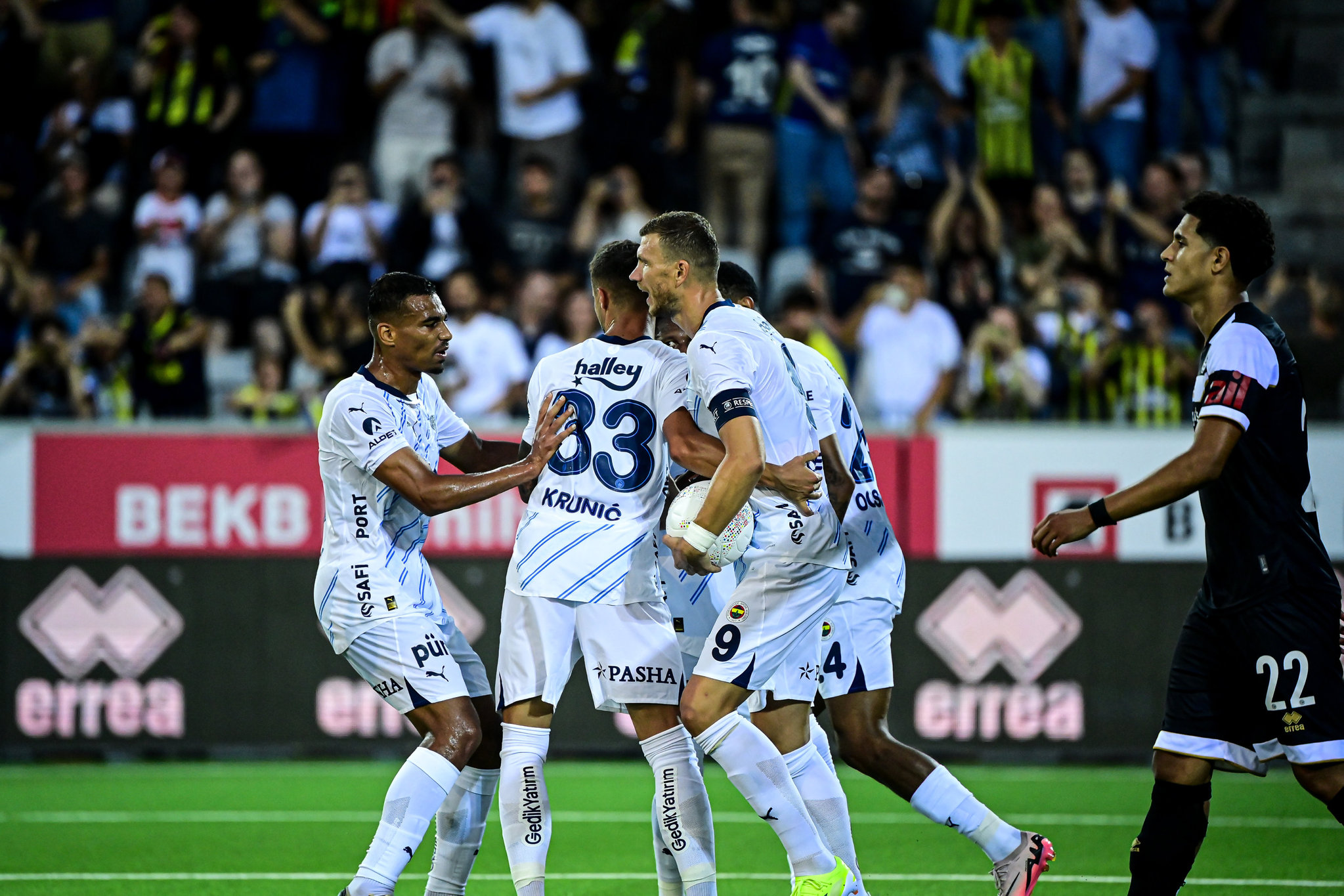 aSpor: Lugano 2-4 Fenerbahçe (MAÇ SONUCU-ÖZET) Fenerbahçe sezona galibiyetle başladı