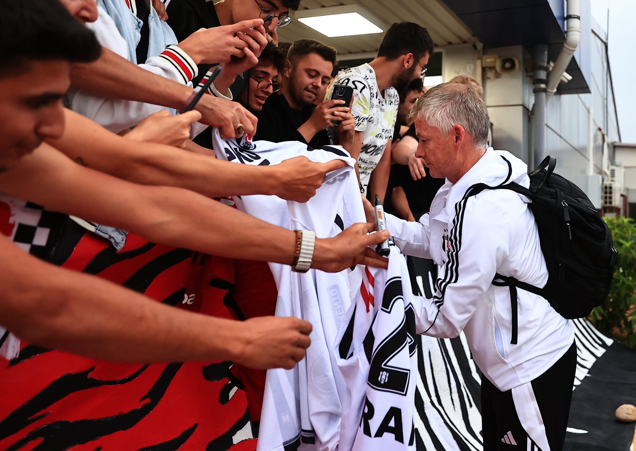 aSpor: Beşiktaş kafilesi Alanya'ya geldi