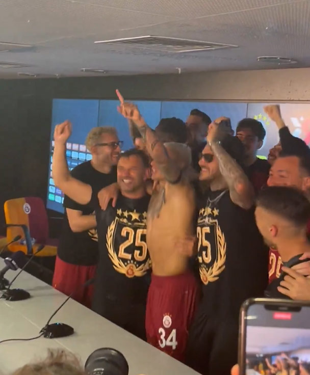 aSpor: Galatasaraylı futbolculardan Okan Buruk'a şampiyonluk baskını