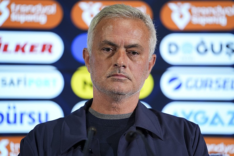 aSpor: Jose Mourinho'dan Galatasaray'a sert eleştiri