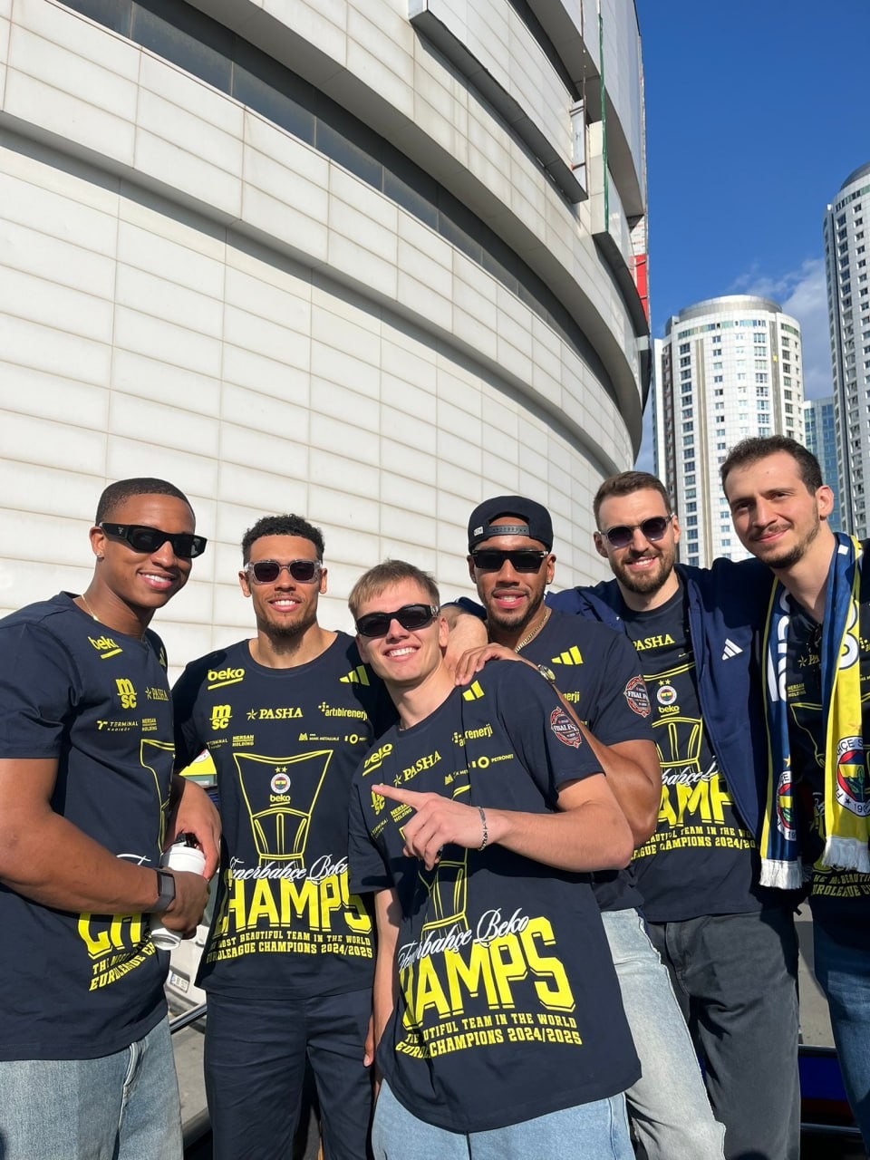 aSpor: Fenerbahçe Beko THY Euroleague şampiyonluğunu kutluyor