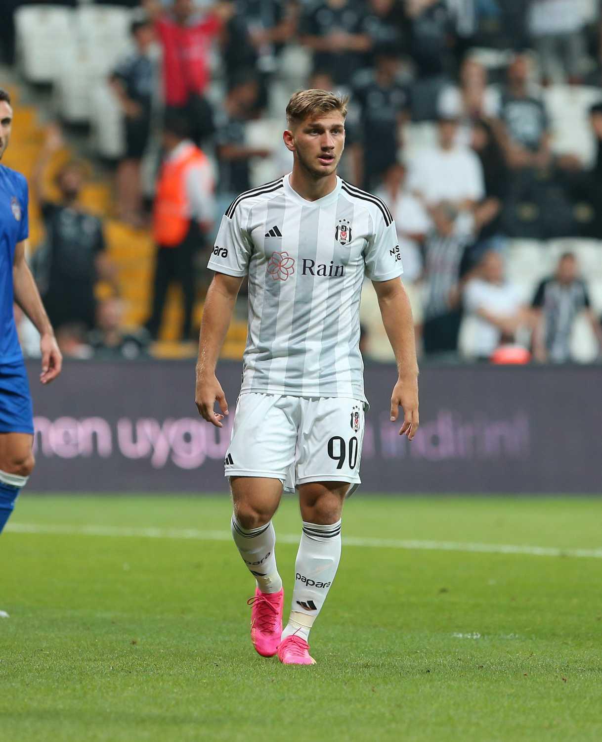aSpor: Beşiktaş'ta Semih Kılıçsoy'a transferde Leeds United takibi