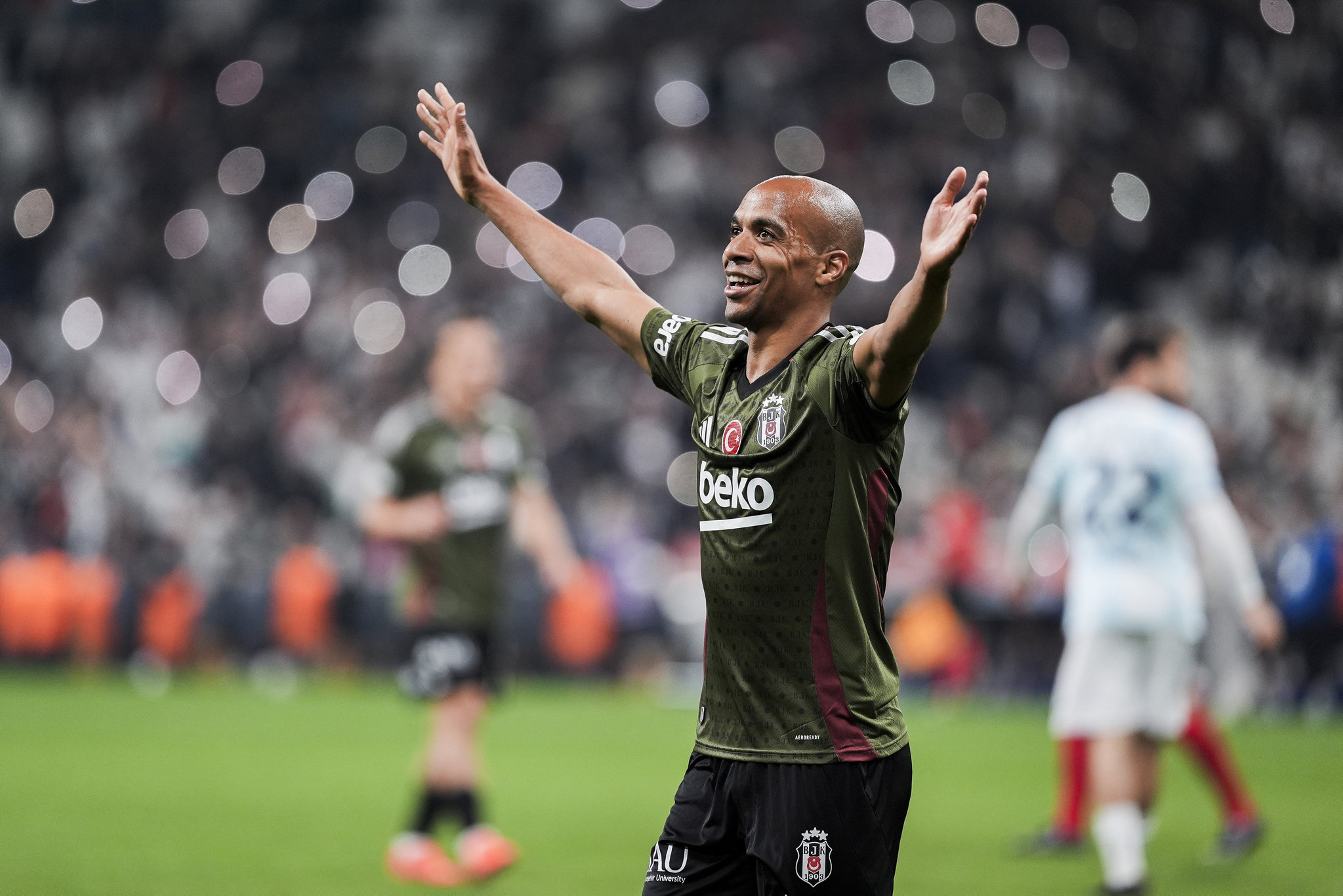 aSpor: Beşiktaş'ın yıldızına sürpriz talip! Resmi teklif