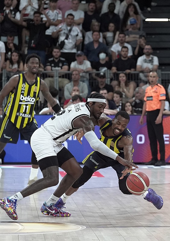 aSpor: Beşiktaş Fibabanka 87-91 Fenerbahçe Beko MAÇ SONUCU-ÖZET