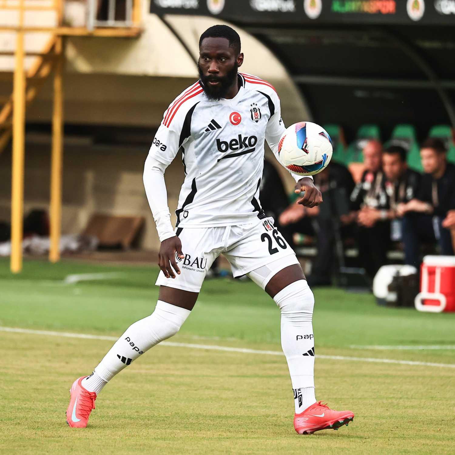aSpor: Beşiktaş'ta Arthur Masuaku ile yollar ayrıldı