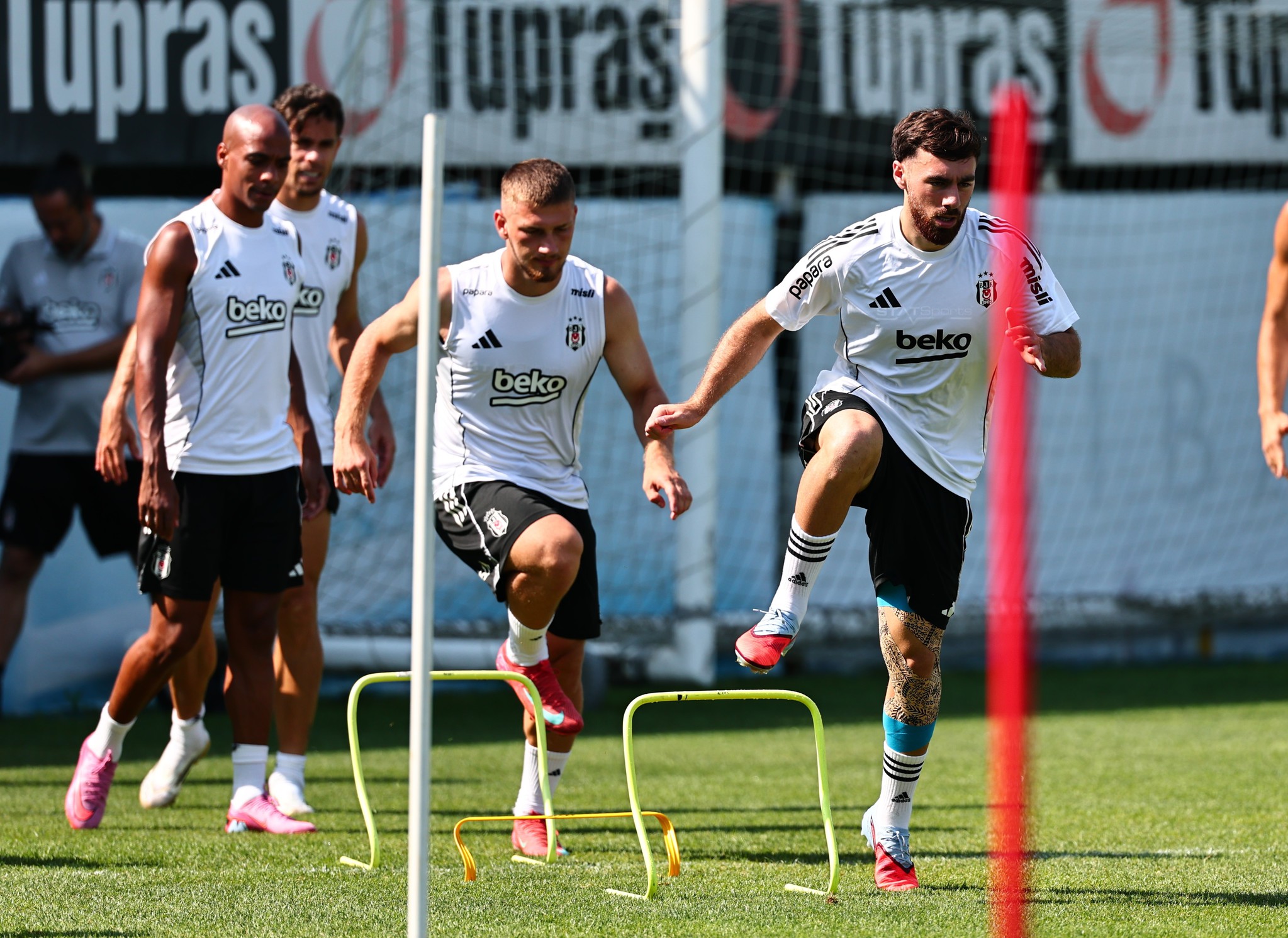 aSpor: Beşiktaş'ın Shakhtar Donetsk maçı kamp kadrosu açıklandı