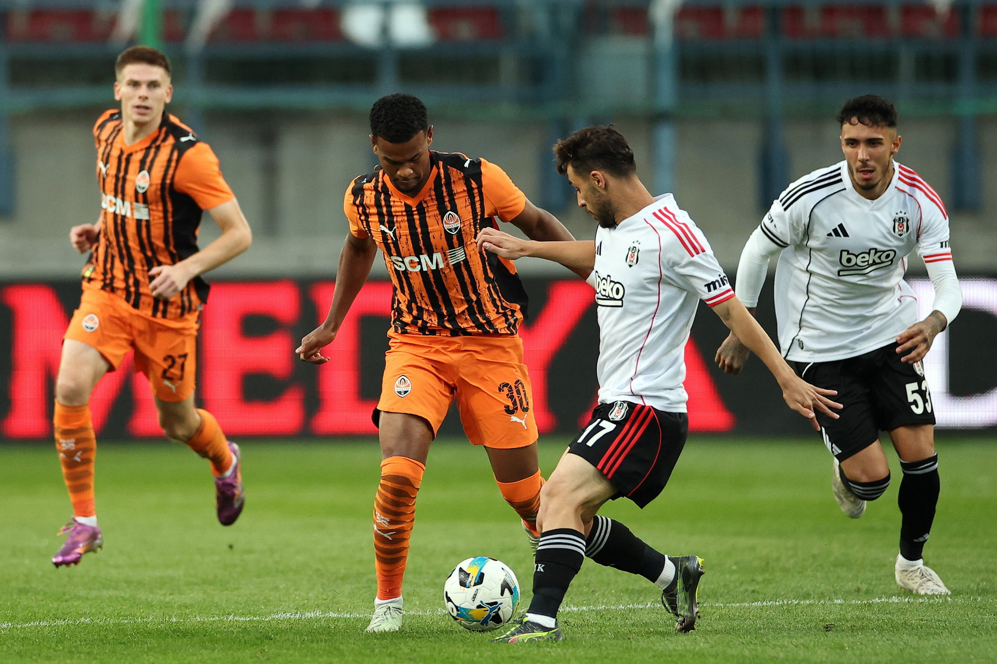 aSpor: Shakhtar Donetsk 2-0 Beşiktaş MAÇ SONUCU-ÖZET