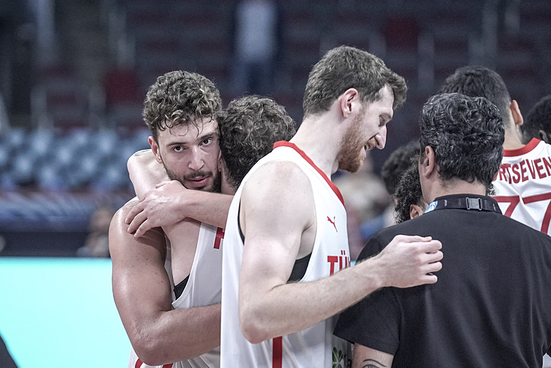 yunanistan-turkiye-yari-final-maci-izle-yunanistan-turkiye-basketbol-maci-ne-zaman-ve-saat-kacta-hangi-kanalda-1757571778812.jpeg