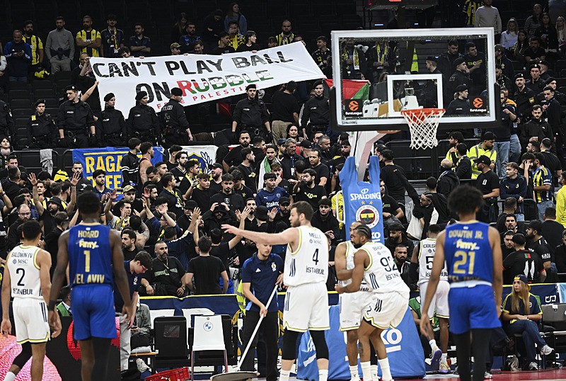 Fenerbahçe Beko Almanya'da Maccabi Tel Aviv'i mağlup etti