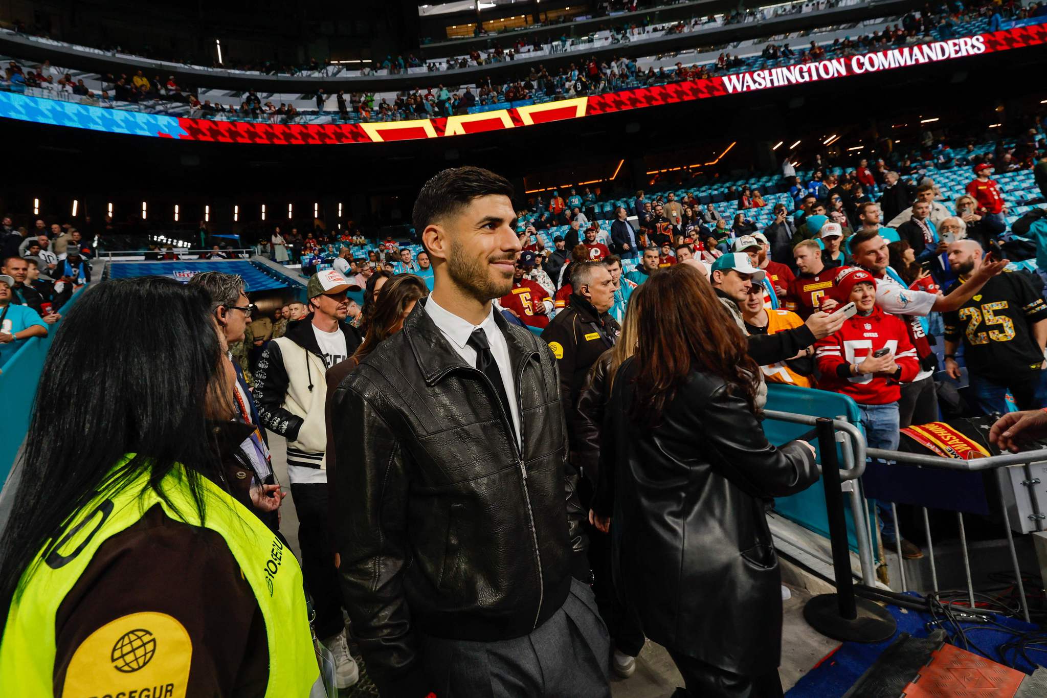 Asensio'dan Madrid'e sürpriz ziyaret! Fenerbahçe'nin yıldızı Bernabeu'da