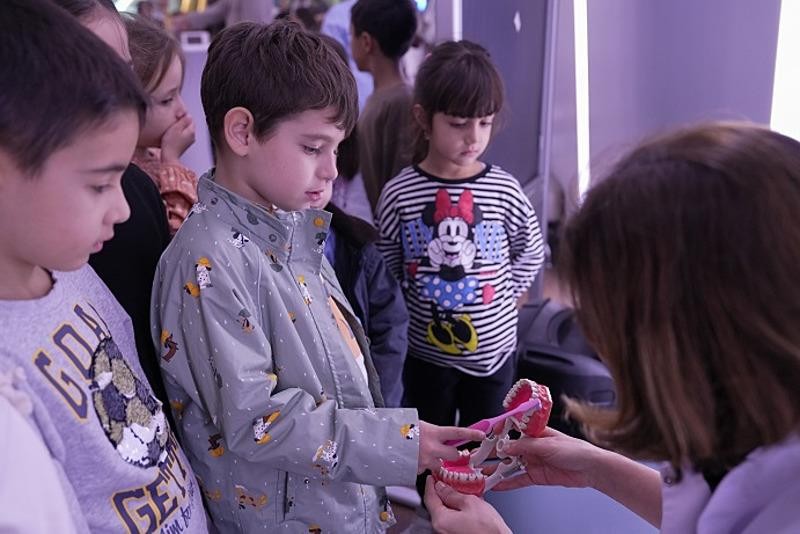 4 büyüklerden Dünya Çocuk Günü paylaşımları