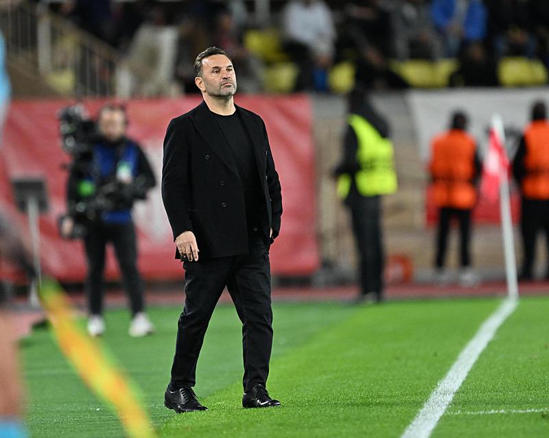 Okan Buruk'tan zemin eleştirisi