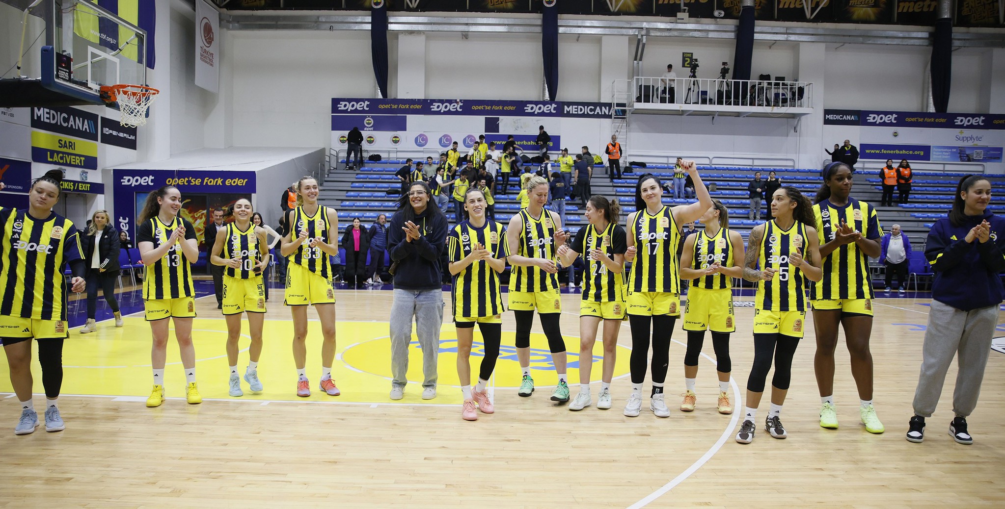 Fenerbahçe Opet OGM Ormanspor'u farklı geçti