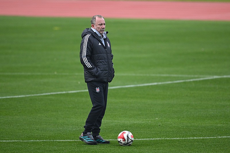 Beşiktaş'tan stoperde çifte istek! Kehrer, Agbadou