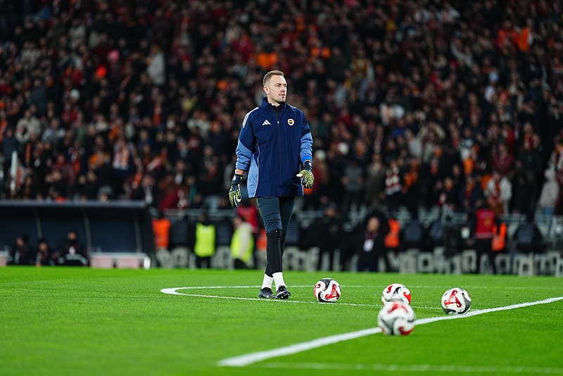 Mert Günok 11 yıl aradan sonra Fenerbahçe kalesinde