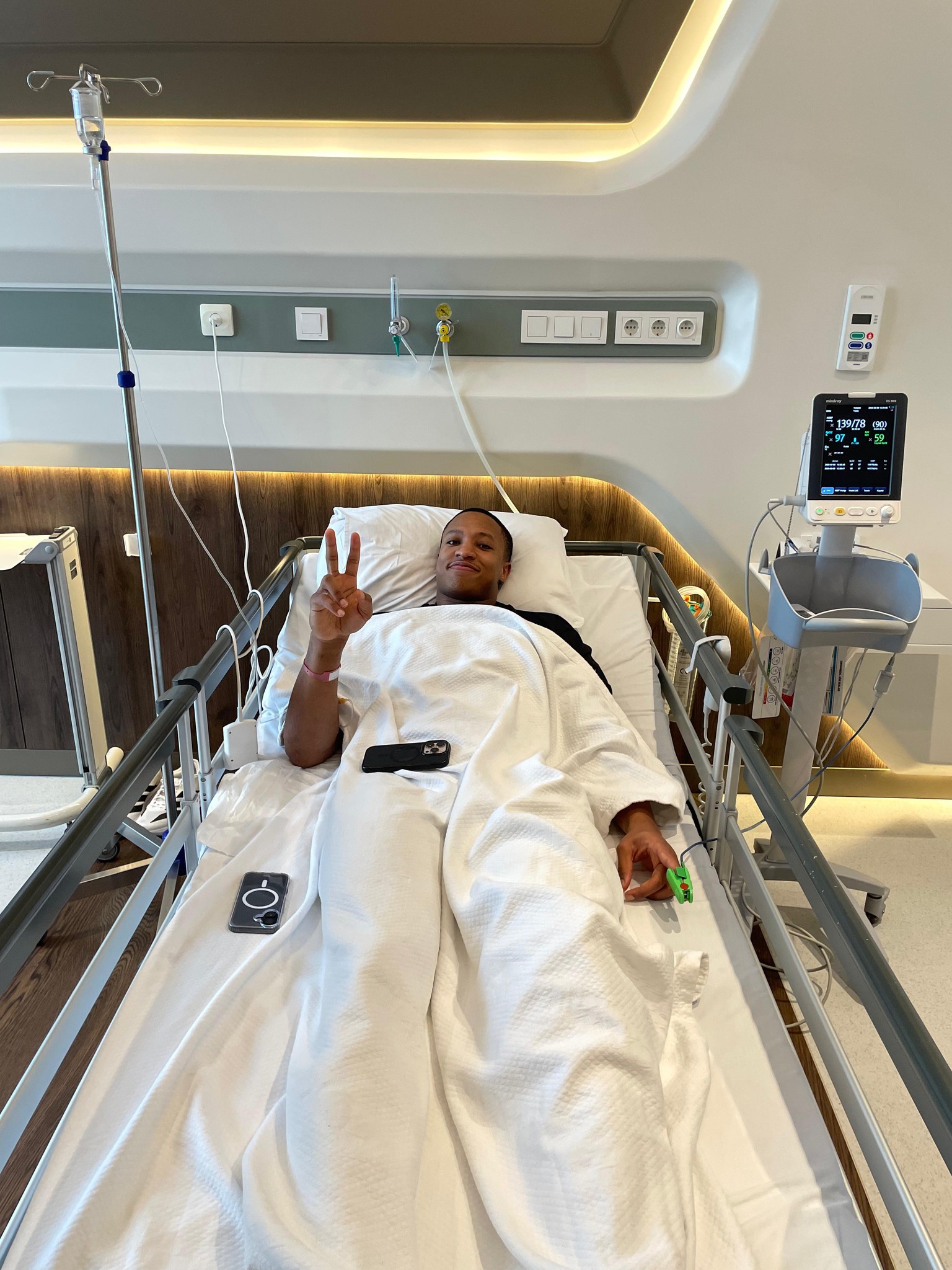 Fenerbahçe Beko'dan sakatlık açıklaması! Devon Hall