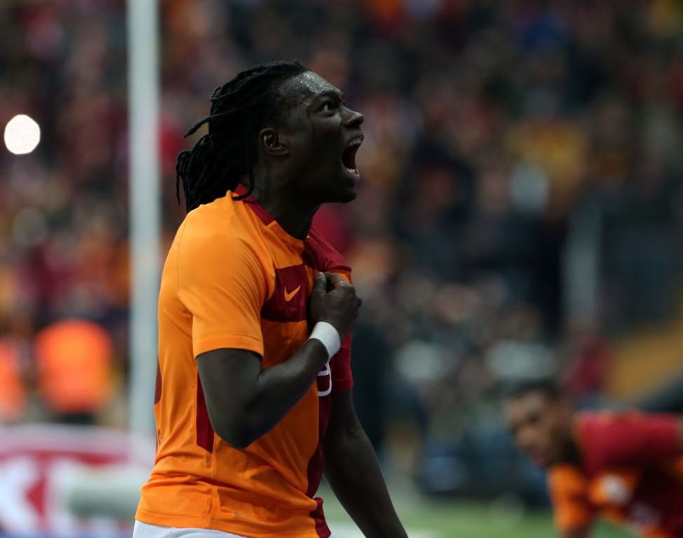 Gomis’ten ’para’ haberlerine tepki!