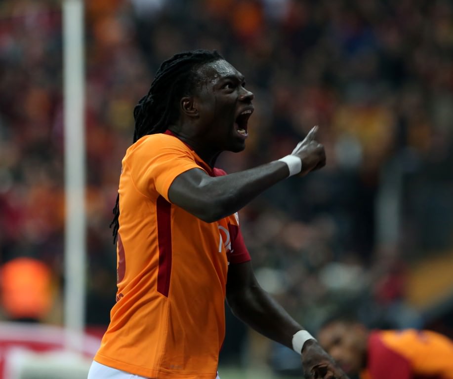 Gomis’ten ’para’ haberlerine tepki!