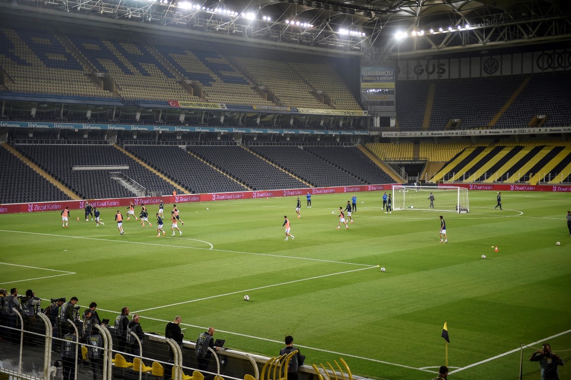 Fenerbahçe, statta antrenman yaptı