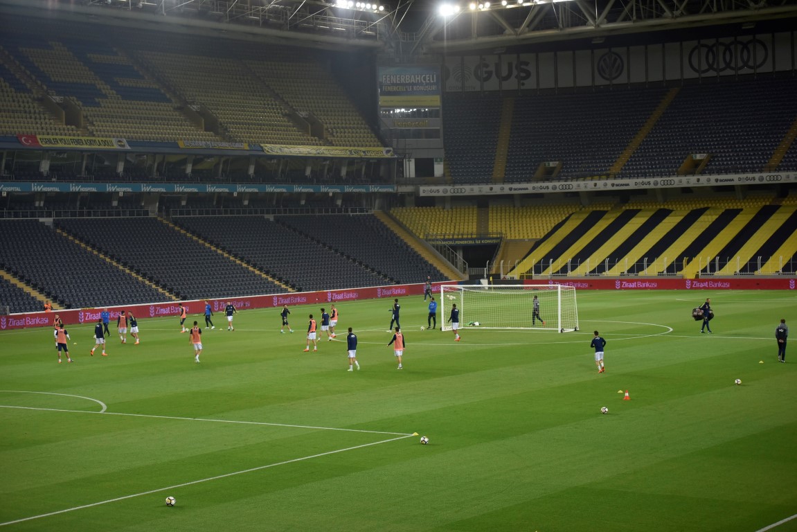 Fenerbahçe, statta antrenman yaptı