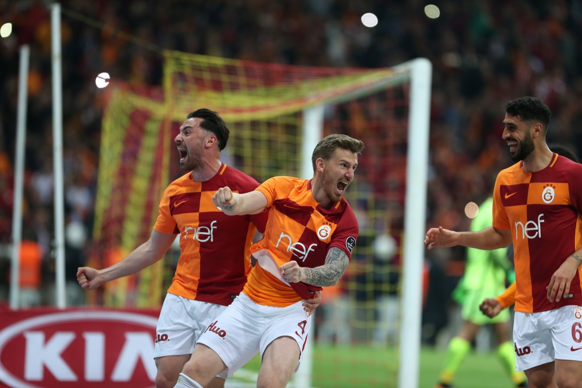 İnter Serdar Aziz’in peşinde