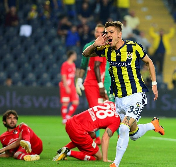 Roman Neustadter’den ayrılık açıklaması